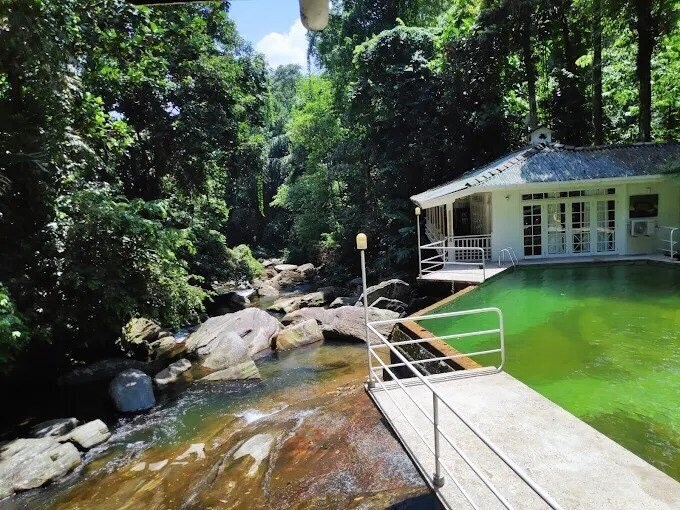 Готель Royal River Resort 2*